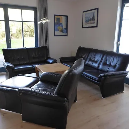 Reetdachhaus In Der Puddeminer Wiek Puddemin