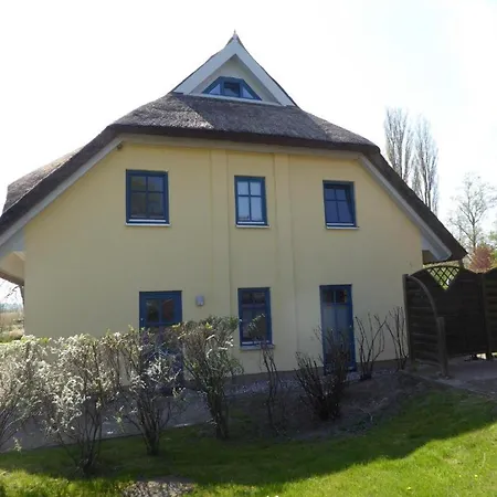 Reetdachhaus In Der Puddeminer Wiek Holiday home *