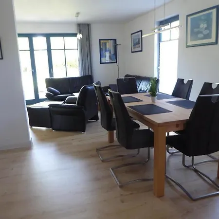 Reetdachhaus In Der Puddeminer Wiek Puddemin