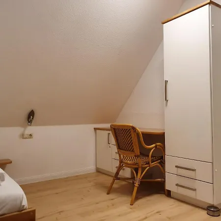 Reetdachhaus In Der Puddeminer Wiek