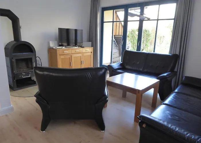 Hébergement de vacances Reetdachhaus In Der Puddeminer Wiek *